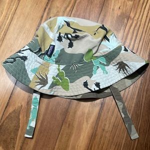 Patagonia baby bucket hat
